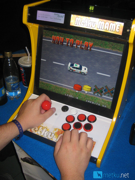 Project:: Arcade - Tutorial on how to build a desktop arcade cabinet