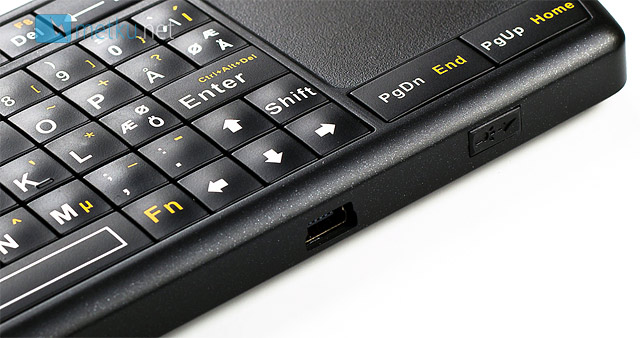 Chill Innovation KB-1BT -mininäppis Bluetoothilla - Pieni näppäimistö/touchpad -combo Bluetoothilla