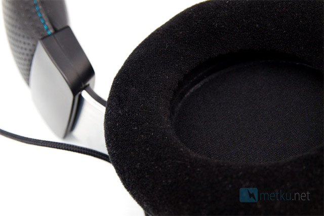 Corsair Vengeance 1500 Dolby 7.1 USB Gaming Headset - Extremely stylish 7.1 Gaming Headset
