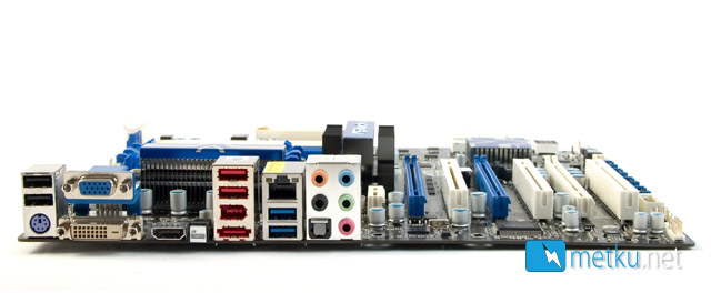 AMD 890GX<br>Gigabyte vs. ASRock - Two motherboard with AMD 890GX chipset