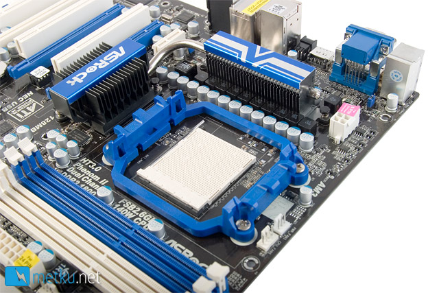 AMD 890GX<br>Gigabyte vs. ASRock - Two motherboard with AMD 890GX chipset
