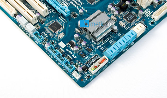 AMD 890GX<br>Gigabyte vs. ASRock - Two motherboard with AMD 890GX chipset