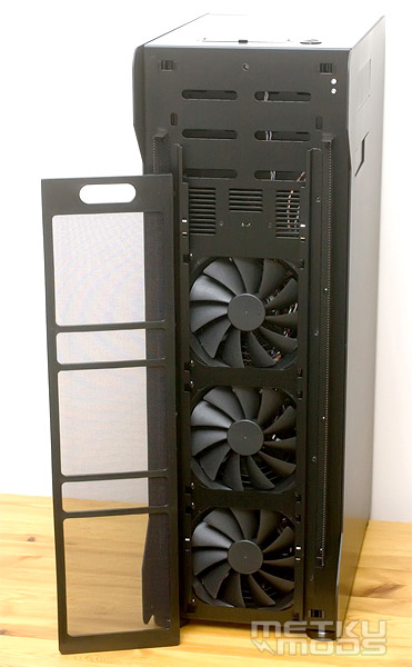 Lian-li Tyr PC-X2000
