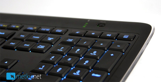 Logitech K800 - langaton ja valaistu näppäimistö - Erittäin tyylikäs langaton näppäimistö