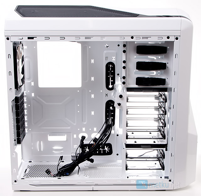 NZXT Phantom 410 - Kotelo hyvillä jäähdytysmahdollisuuksilla