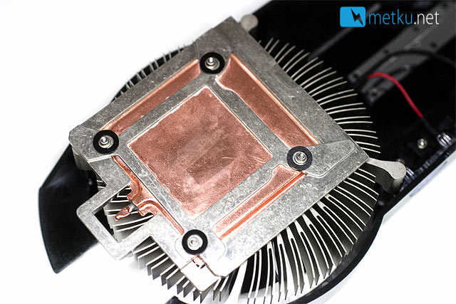 Sapphire HD 5750 Vapor-X - Pelaamiseen tiukalla budjetilla