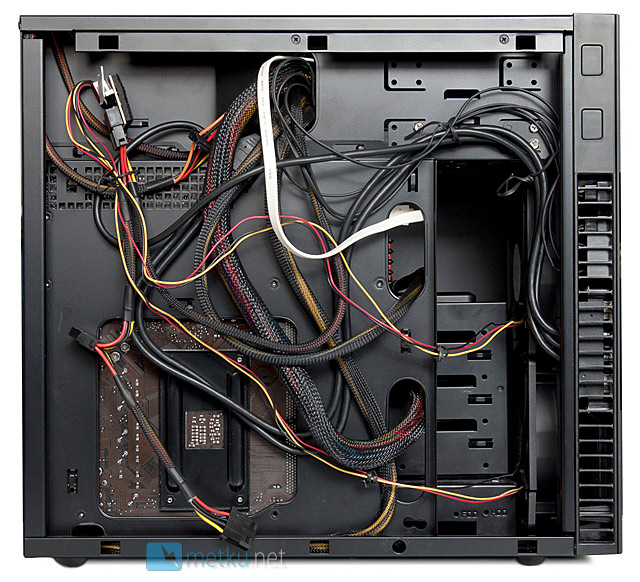 Silverstone PS07 - Stylish case with smaller dimensions