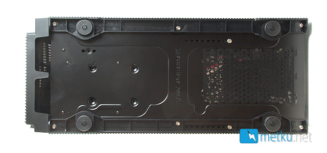Thermaltake Armor A90 - Pelikoppa ripauksella silmänruokaa