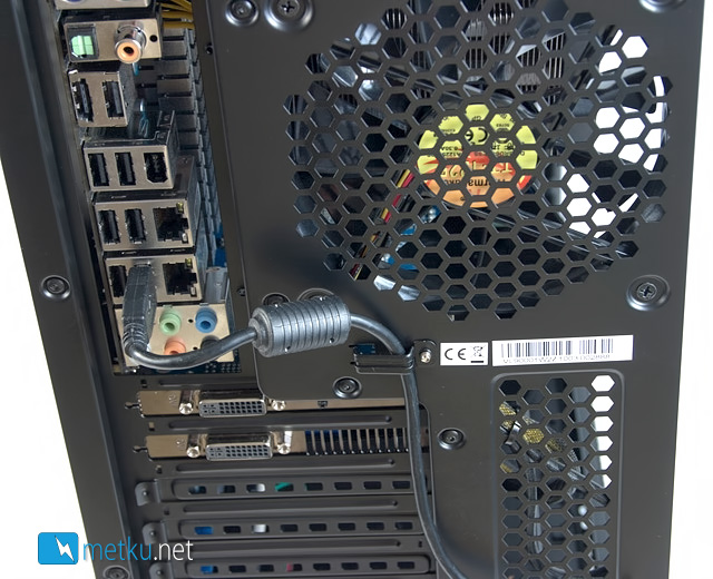 Thermaltake Armor A90 - Pelikoppa ripauksella silmänruokaa