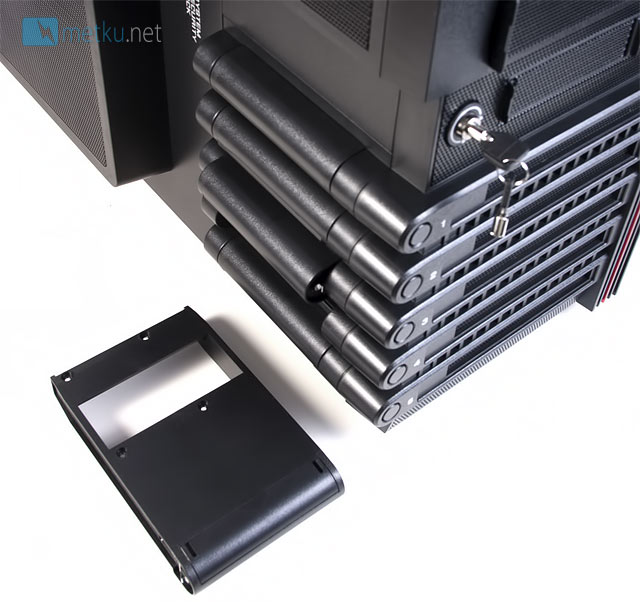 Thermaltake Level 10 GT - Breaking the mold in case design